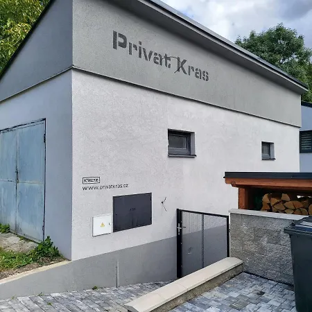 Privat Kras بيت للعطل