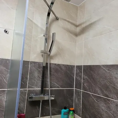 Privat Kras بيت للعطل